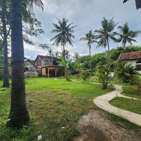 Kayu Cottage Gili Trawangan Esterno foto