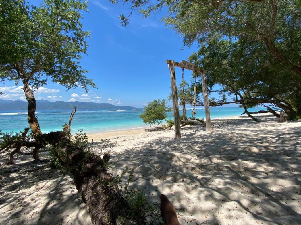 Kayu Cottage Gili Trawangan Esterno foto